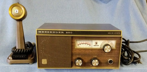 Johnson Messenger 250-front view
